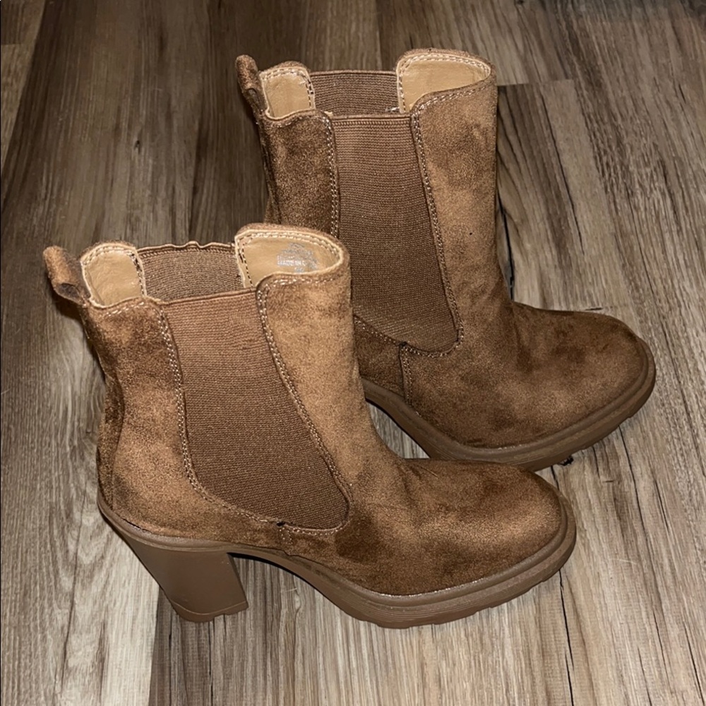 NEW Nine‎ West Brown Suede Ankle Boots